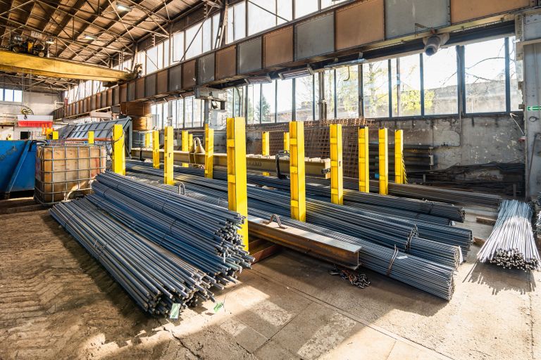 : Pręty zbrojeniowe żebrowane stosowane w fundamentach w Polsce